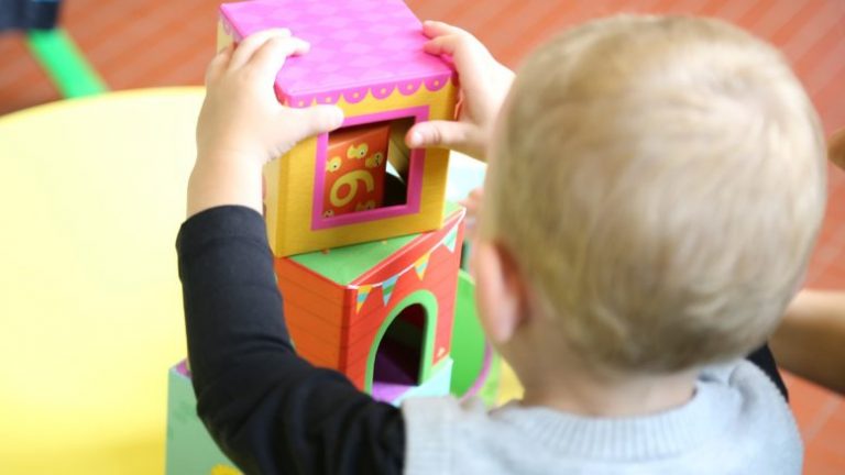 Read more about the article Families encouraged to take up free nursery places