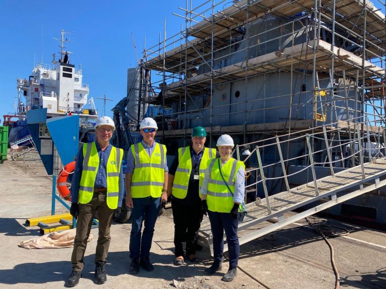 Read more about the article Former museum leader visits Hull to see major maritime project